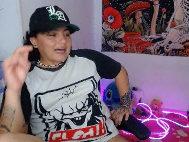franki-reich live cam on BongaCams