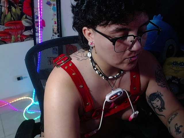 franki-reich live cam on BongaCams