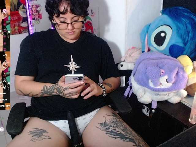 franki-reich live cam on BongaCams