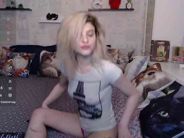 DeirdreCartland webcam