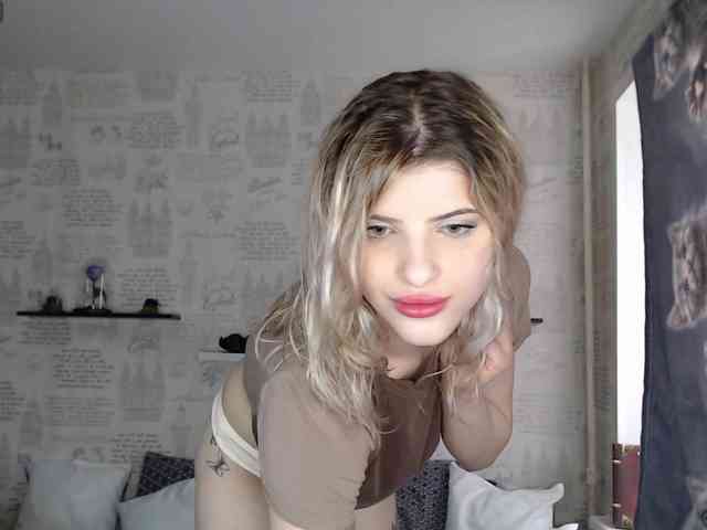 DeirdreCartland webcam