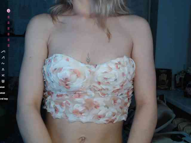 DeirdreCartland webcam