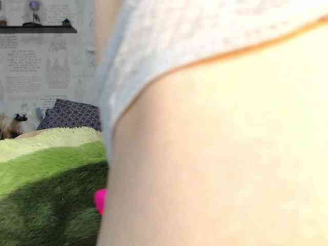 DeirdreCartland webcam
