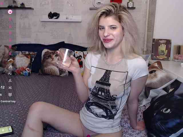 DeirdreCartland webcam