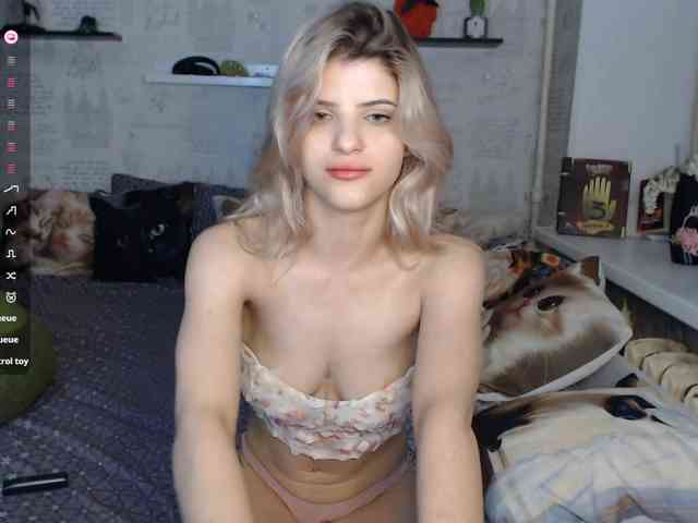 DeirdreCartland webcam