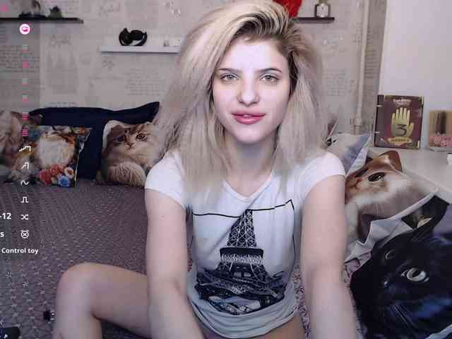 DeirdreCartland webcam