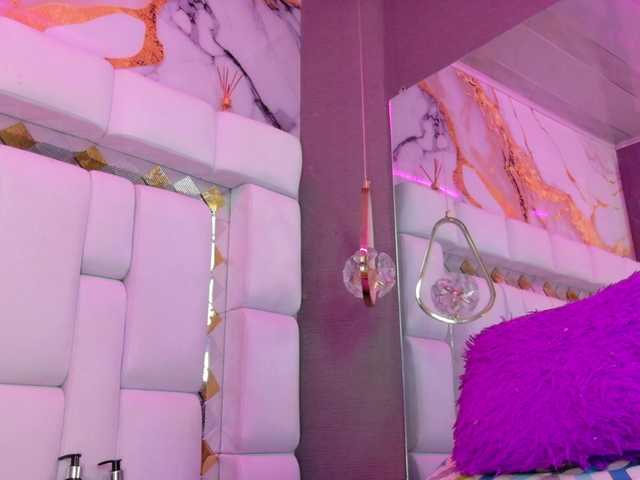 Andromeedas live cam on BongaCams