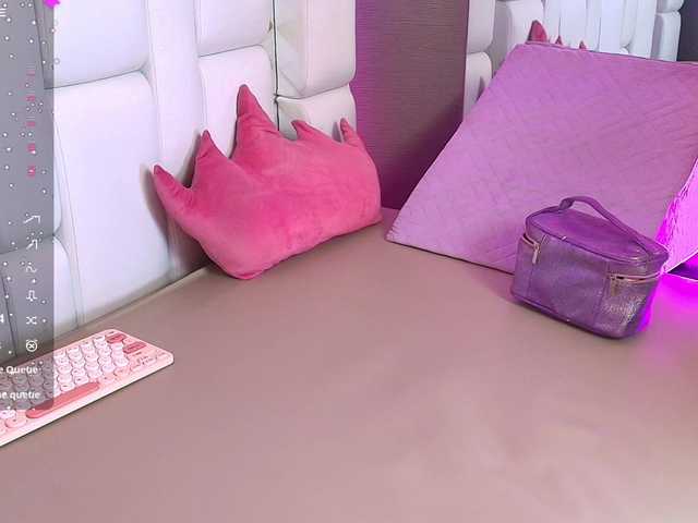 Andromeedas live cam on BongaCams