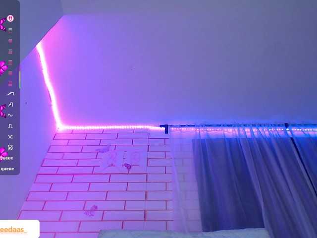 andromeedas live sex show