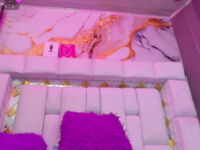 Andromeedas live cam on BongaCams