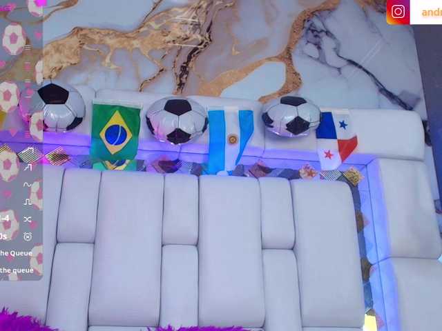 andromeedas live sex show