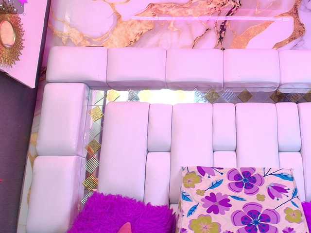 Andromeedas live cam on BongaCams
