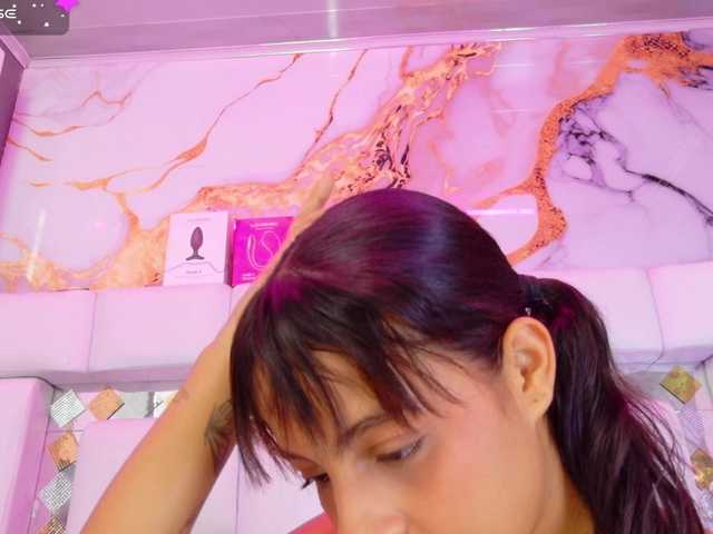 Andromeedas live cam on BongaCams