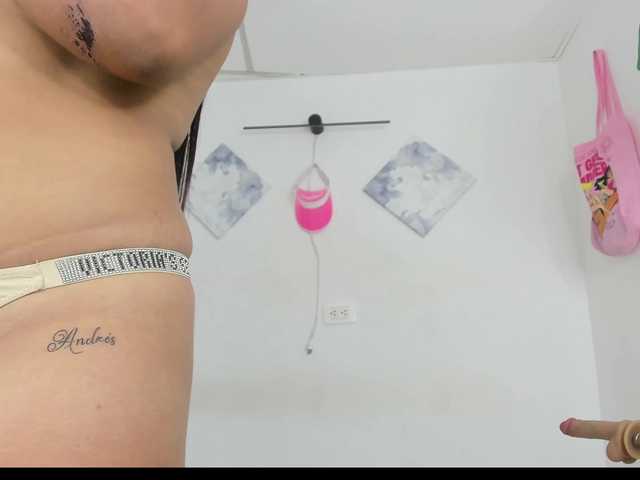 curvylattina live cam on BongaCams