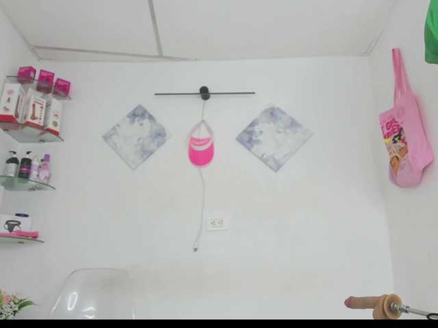 curvylattina live cam on BongaCams