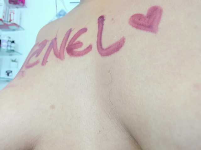 curvylattina live cam on BongaCams