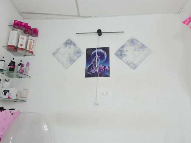 curvylattina live cam on BongaCams