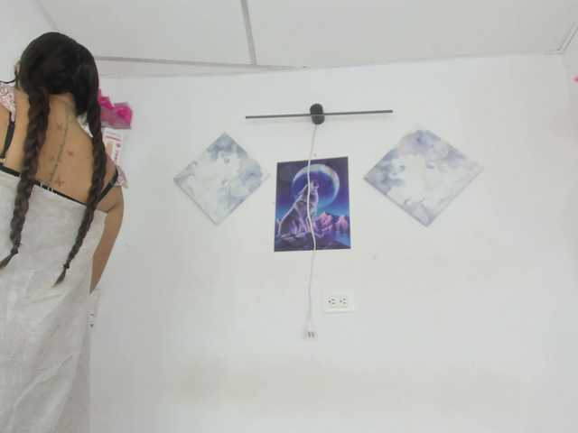 curvylattina live cam on BongaCams