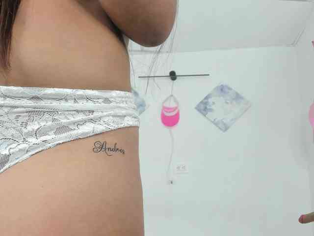 curvylattina webcam