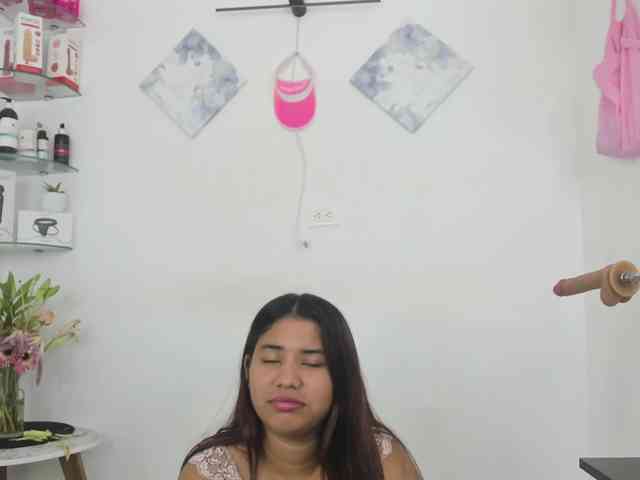 curvylattina webcam