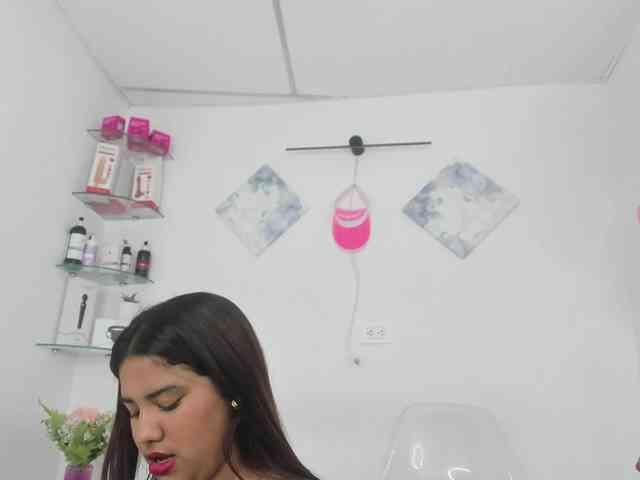 curvylattina webcam
