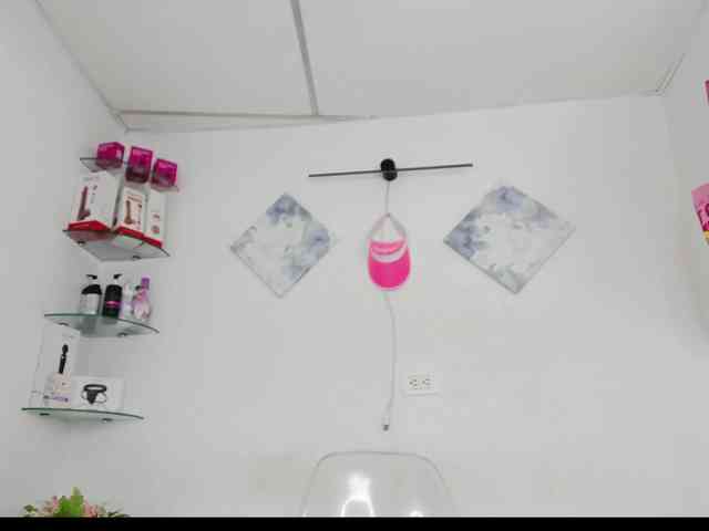 curvylattina webcam