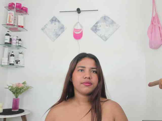 curvylattina webcam