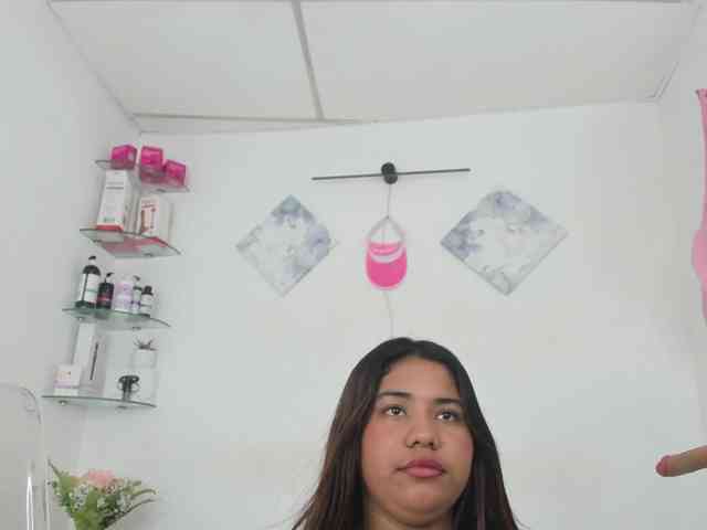 curvylattina webcam