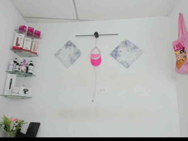 curvylattina webcam