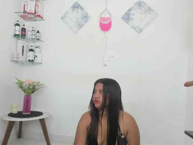 curvylattina webcam