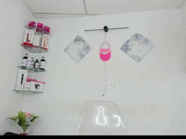 curvylattina webcam