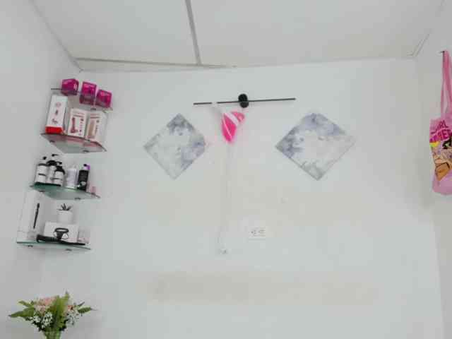 curvylattina webcam