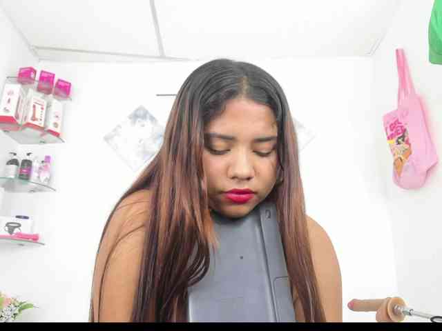 curvylattina webcam