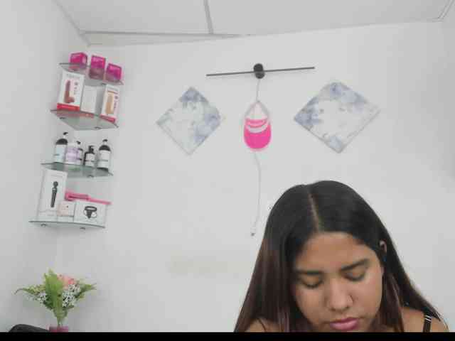 curvylattina webcam