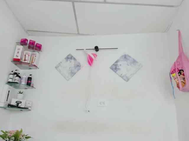 curvylattina webcam