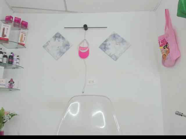 curvylattina webcam