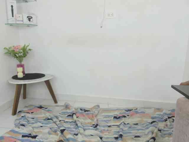 curvylattina webcam