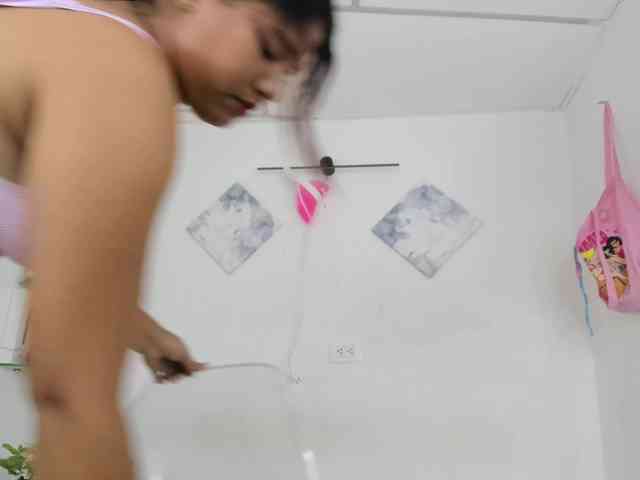 curvylattina webcam