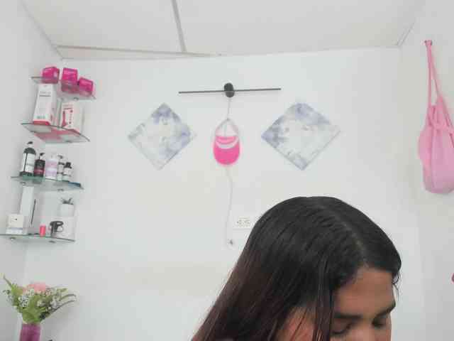 curvylattina webcam