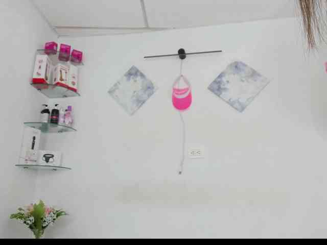 curvylattina webcam
