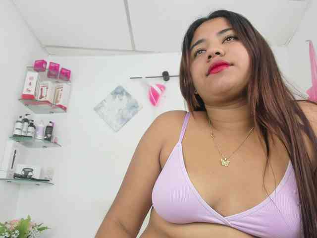 curvylattina webcam