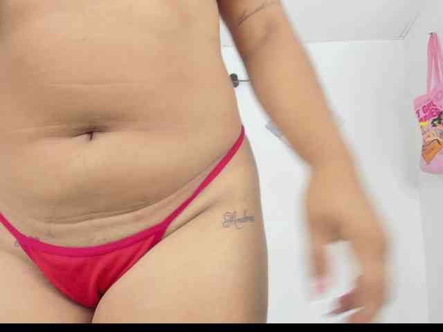 curvylattina webcam