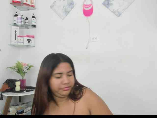 curvylattina webcam