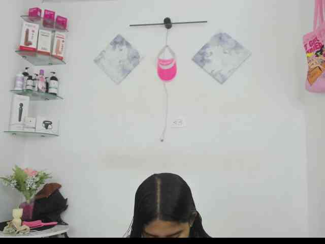 curvylattina webcam