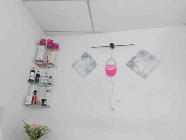 curvylattina webcam