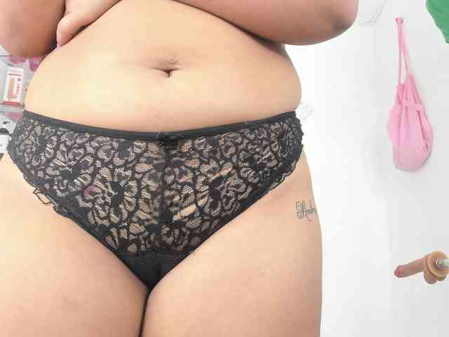 curvylattina webcam