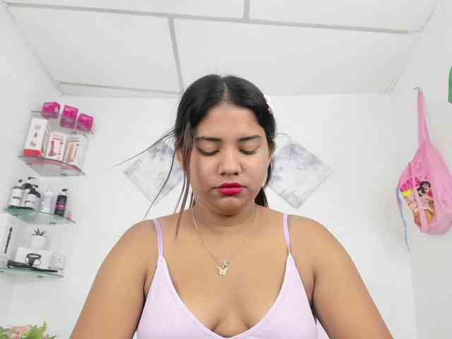 curvylattina webcam