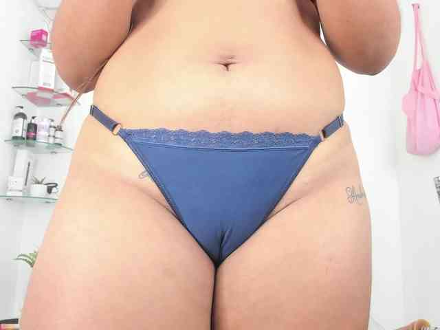curvylattina webcam