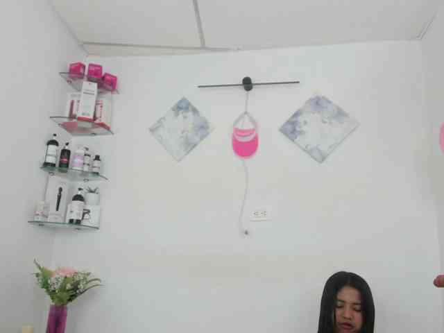 curvylattina webcam