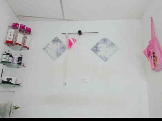 curvylattina webcam